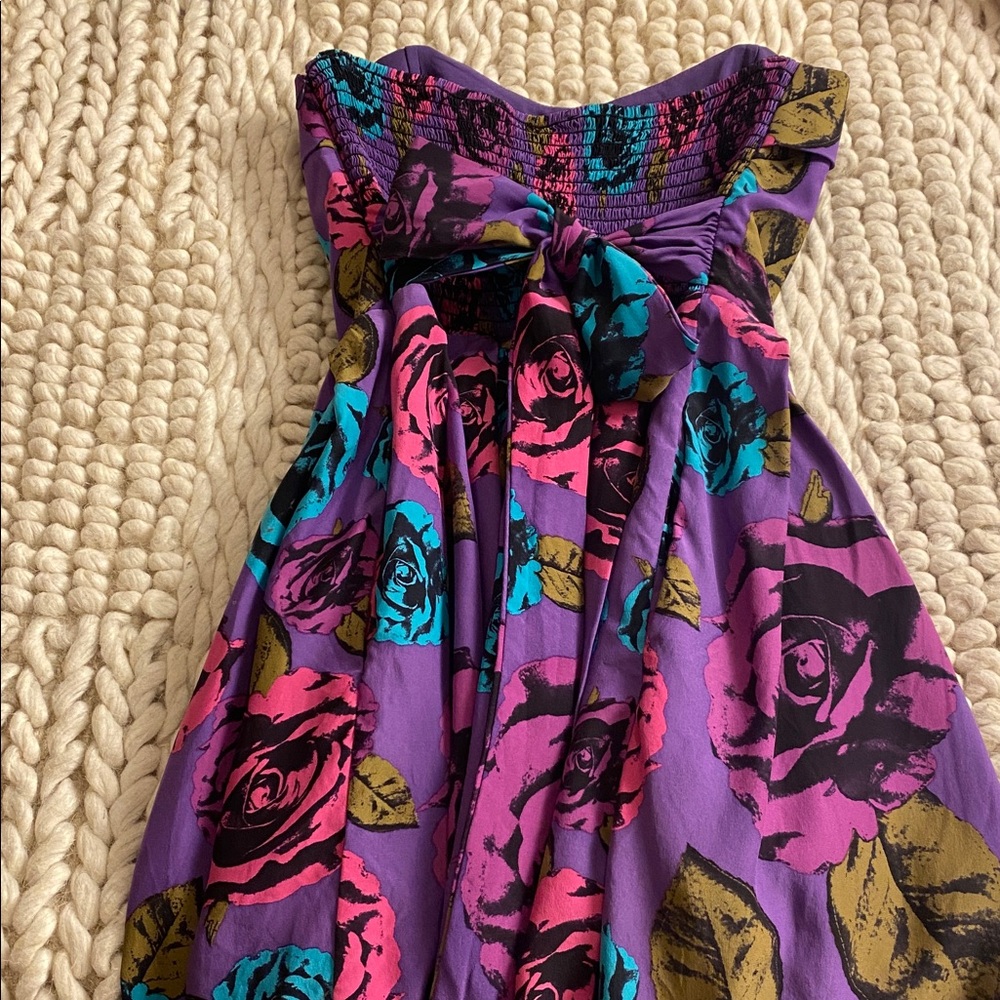SOLD Betsey Johnson Collection Silk Rose Party Dress • Size 4 - Picture 6 of 7